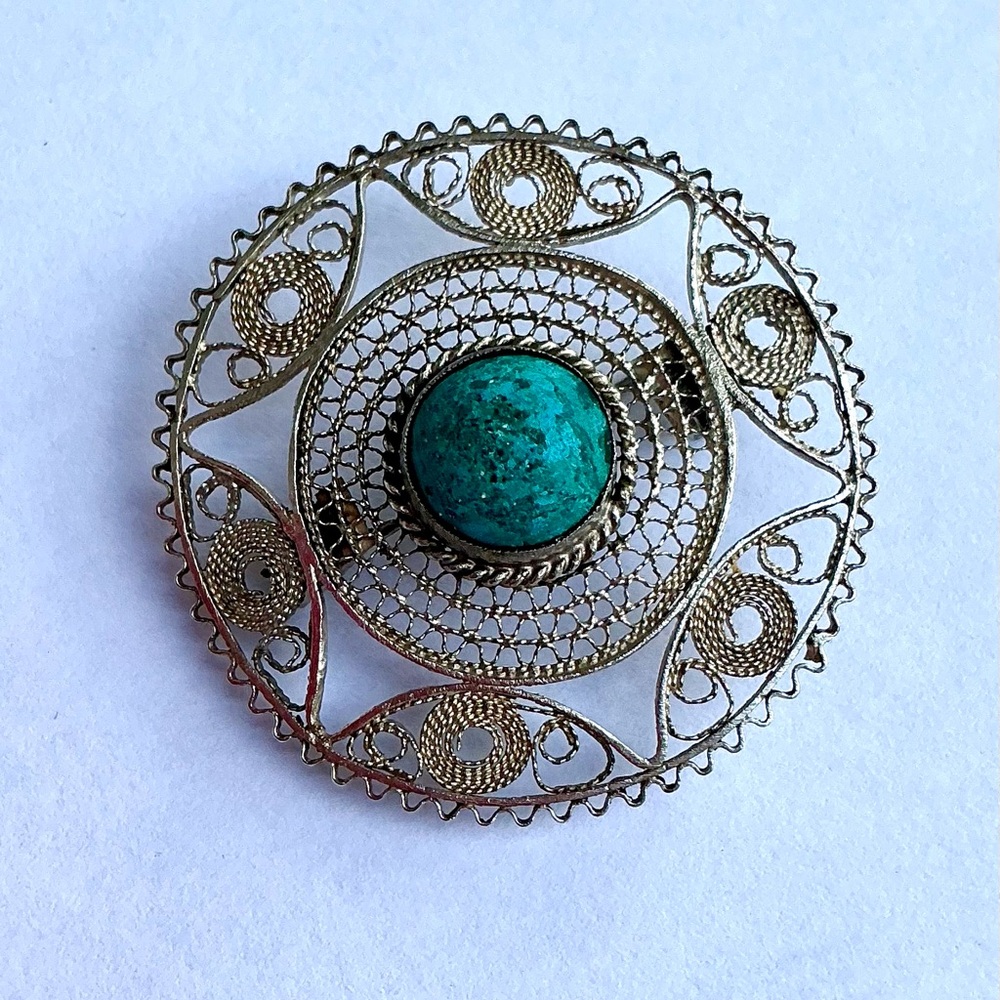 Vintage Silver Filigree Brooch with Turquoise Accent